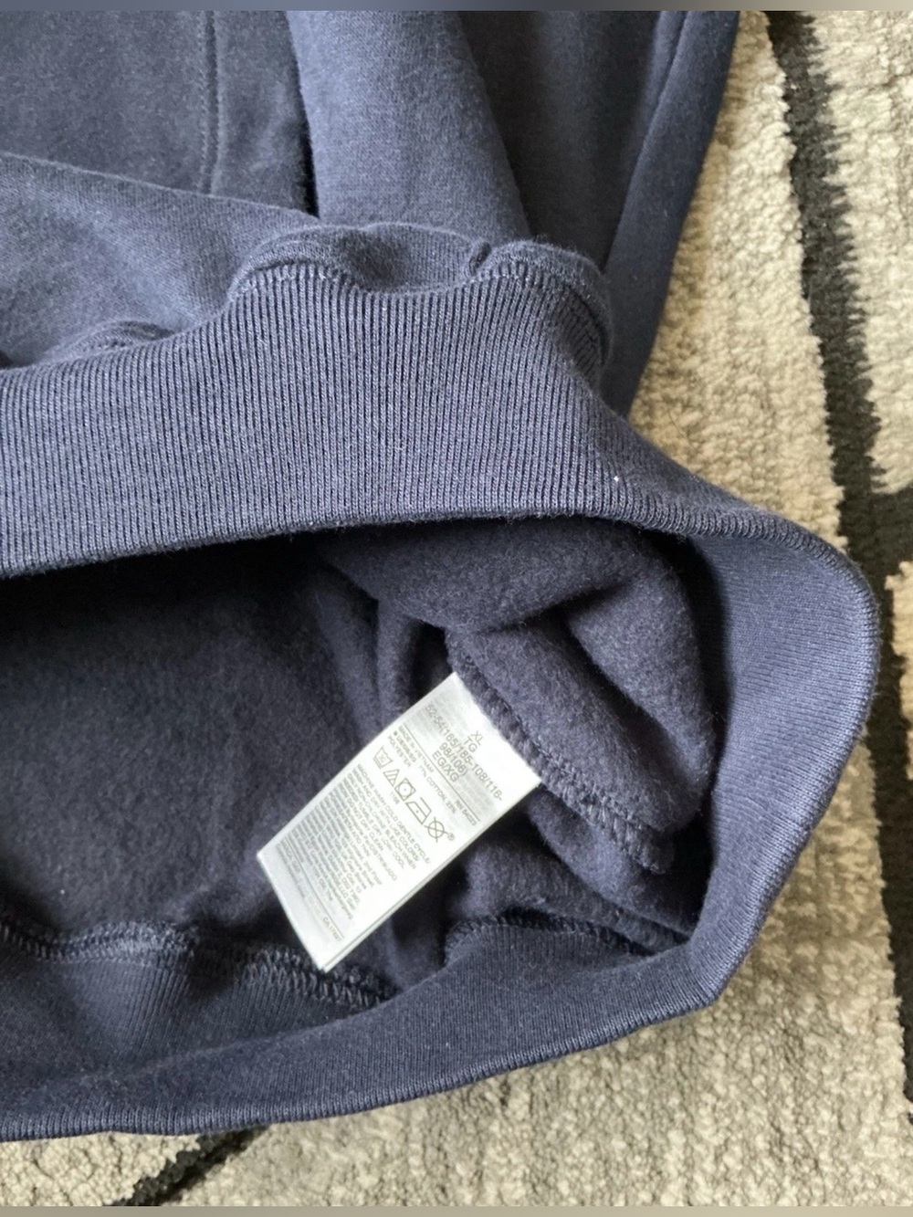 Size XL - Gap Navy Blue Soft Cotton Blend Pullover Hoodie Sweatshirt - Picture 4 of 4